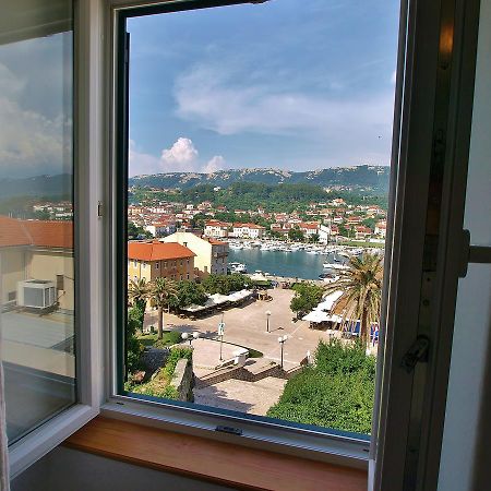 Rooms And Studio Old Town 라브 외부 사진